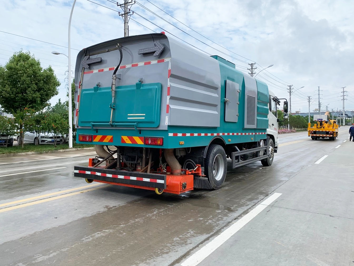 東風(fēng)天錦吸塵車