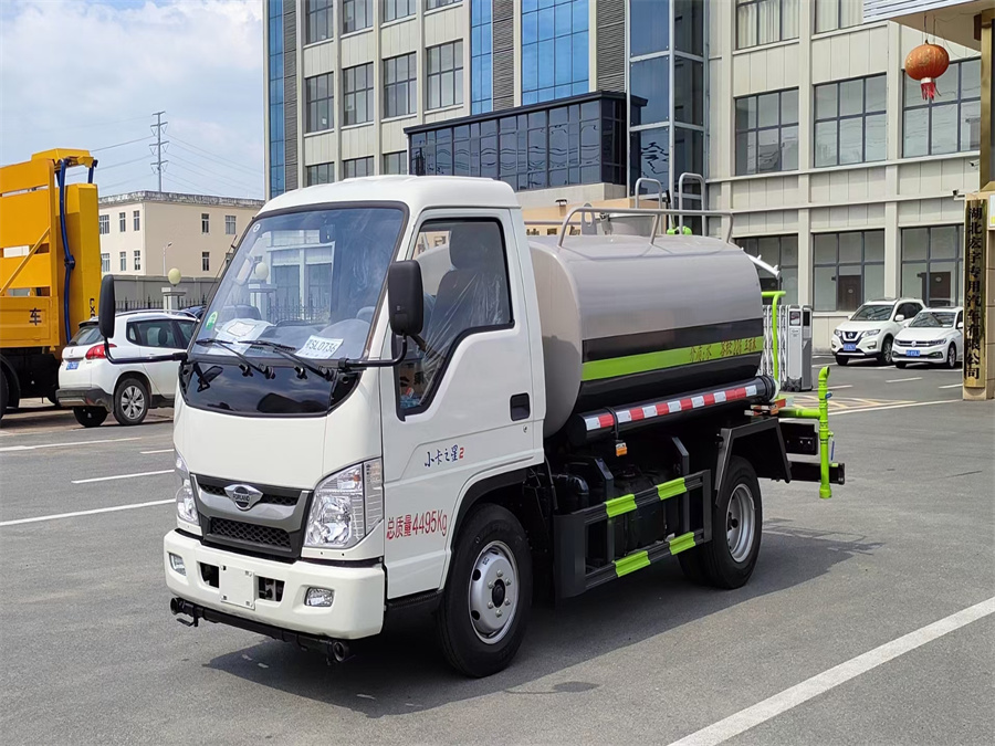 藍牌3方綠化噴灑車