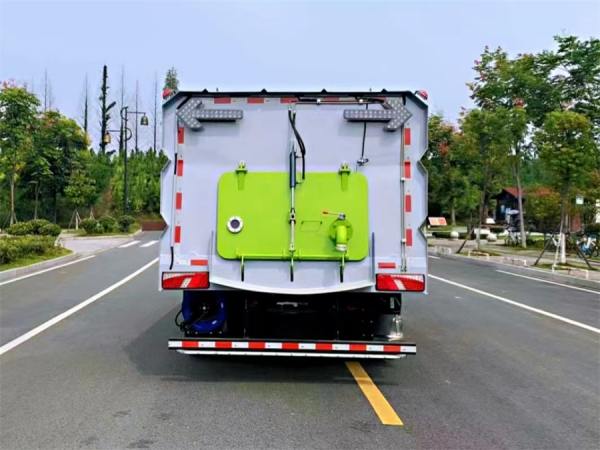 比亞迪純電動洗掃車